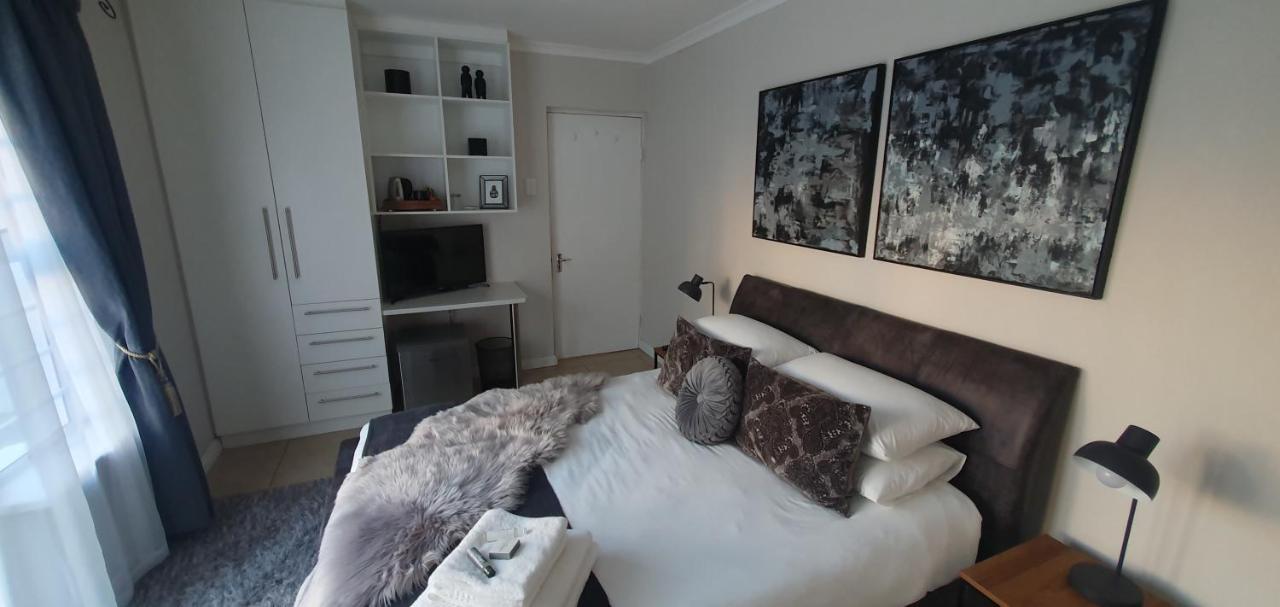 Beachview Guest Suites Port Elizabeth Buitenkant foto