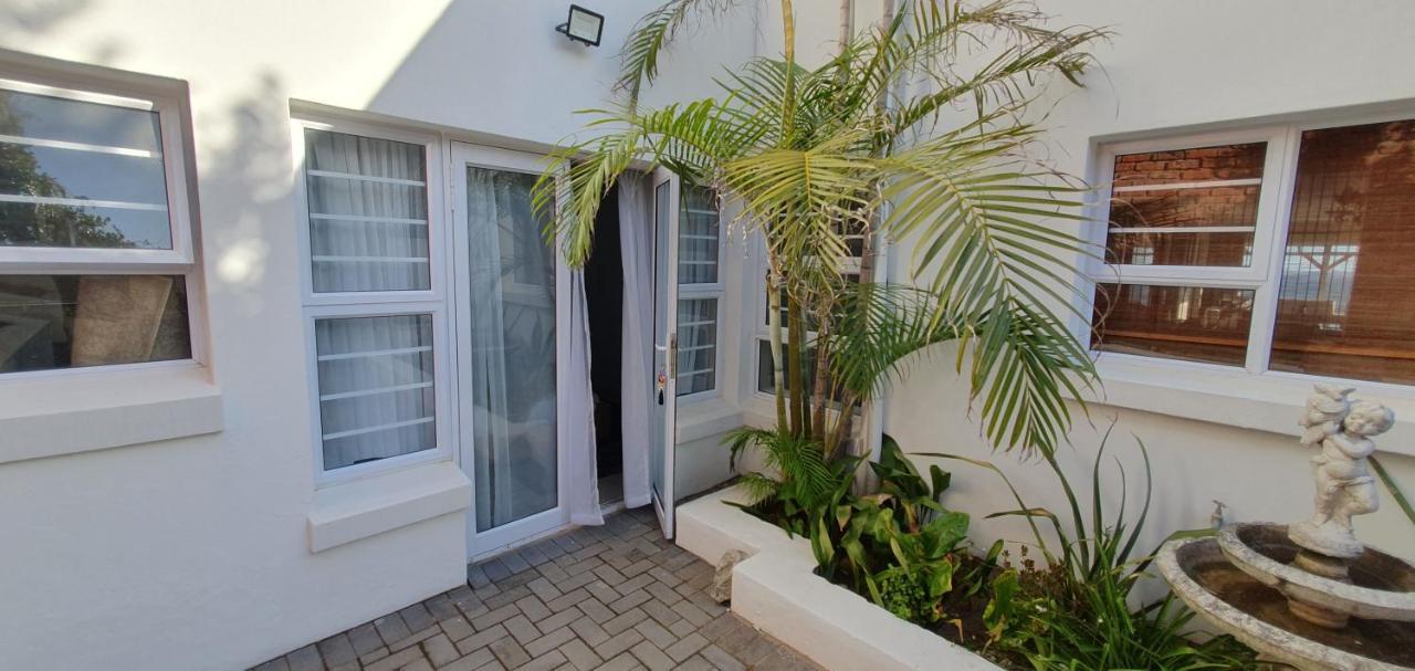 Beachview Guest Suites Port Elizabeth Buitenkant foto