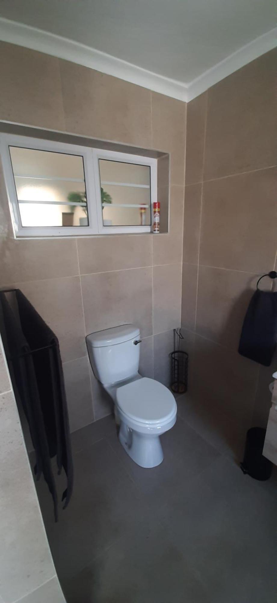 Beachview Guest Suites Port Elizabeth Buitenkant foto